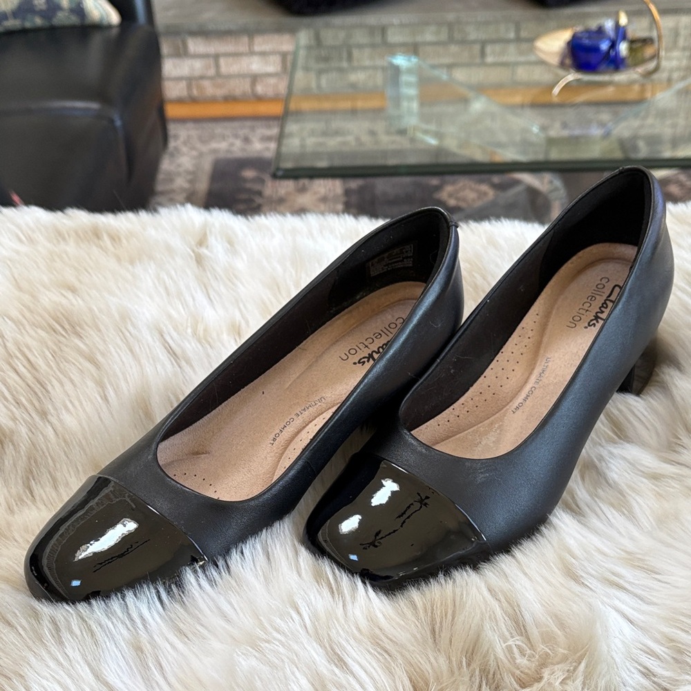 Clarks Women's Black Low Heel Cap-Toe Pumps
